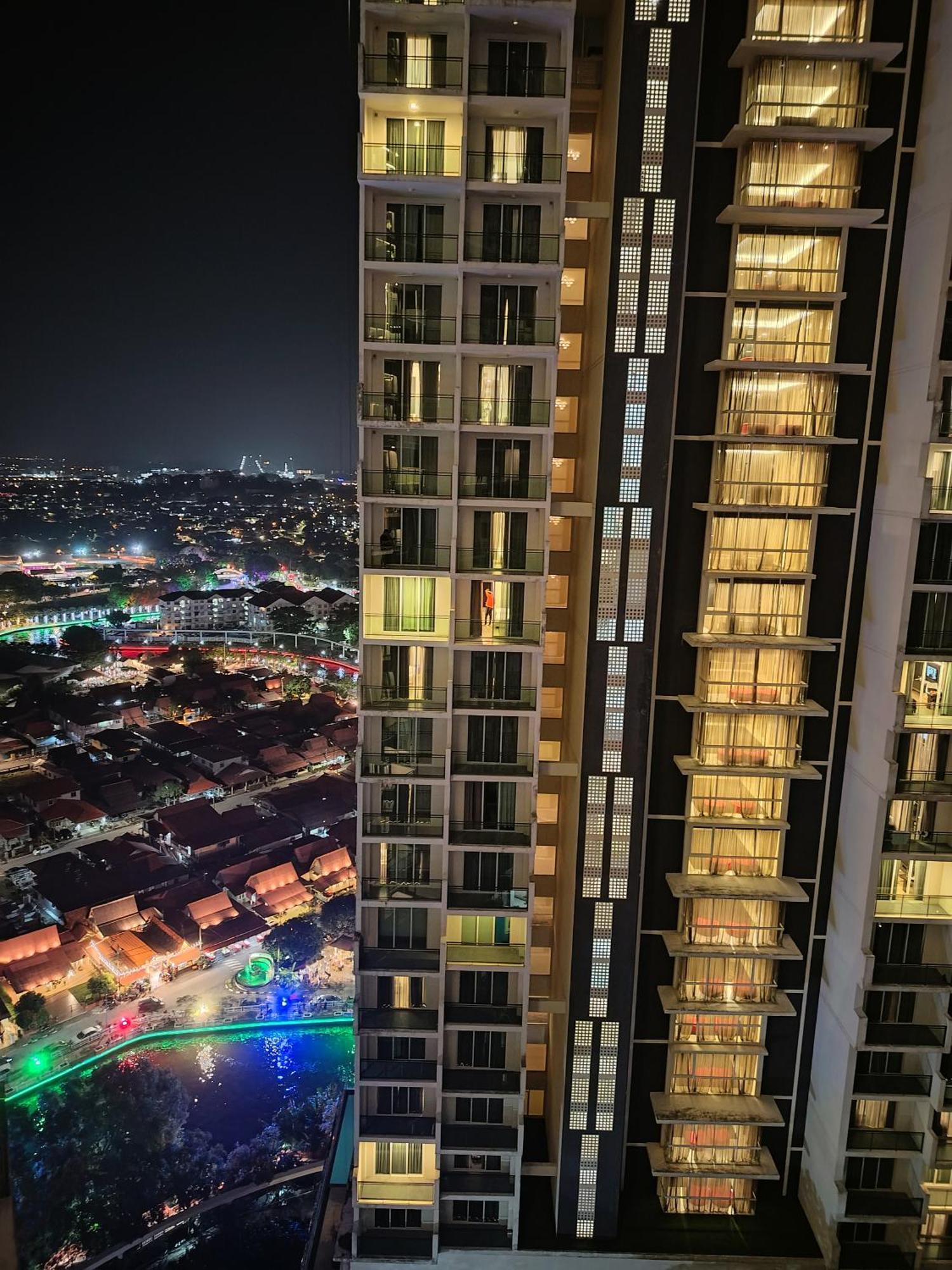 The Shore Residence Melaka Buitenkant foto